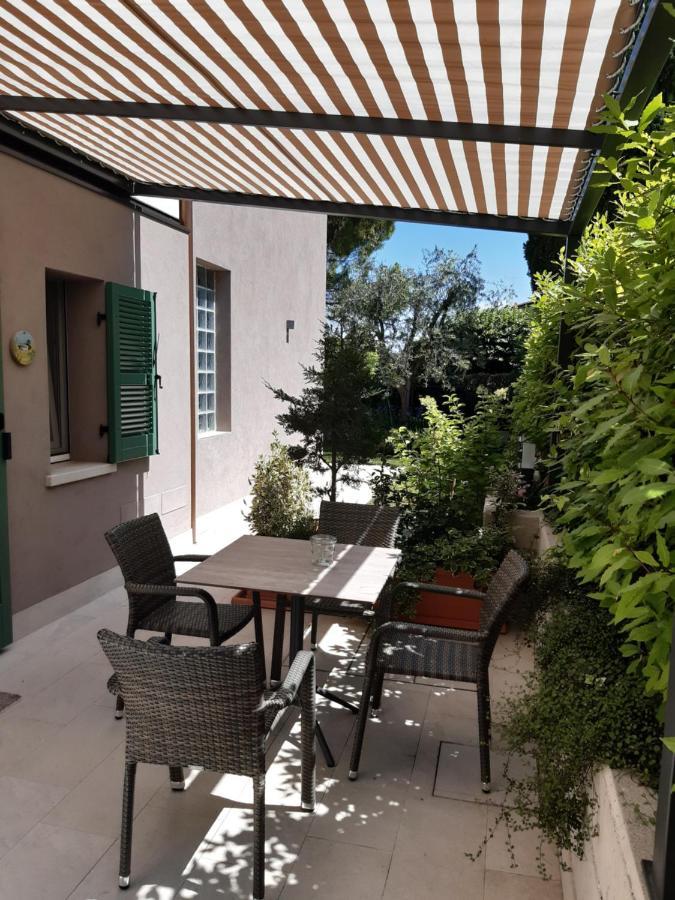 Il Nido Degli Usignoli Hotell Peschiera del Garda Exteriör bild