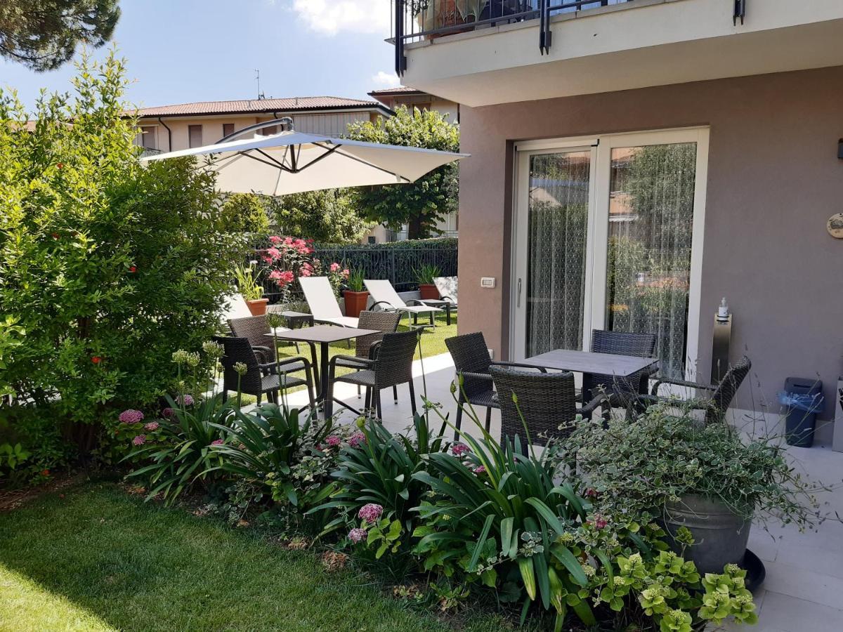 Il Nido Degli Usignoli Hotell Peschiera del Garda Exteriör bild